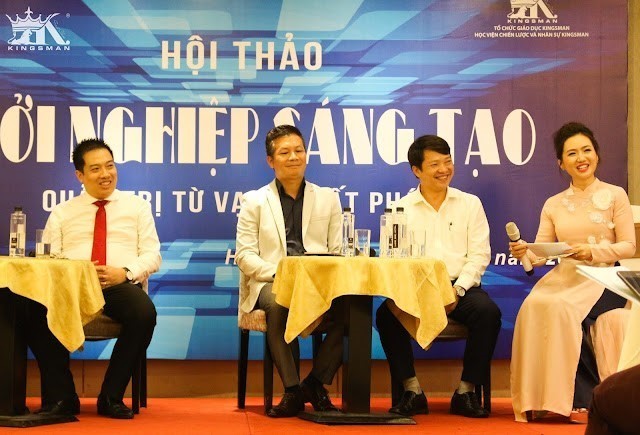 Các diễn giả nhiệt tình chia sẻ, giải đáp thắc mắc cho các khách mời