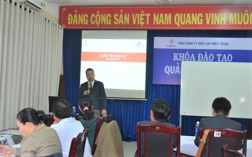 Chương trình đào tạo “Quản trị nhân sự” dành cho Tổng công ty điện lực Miền Trung