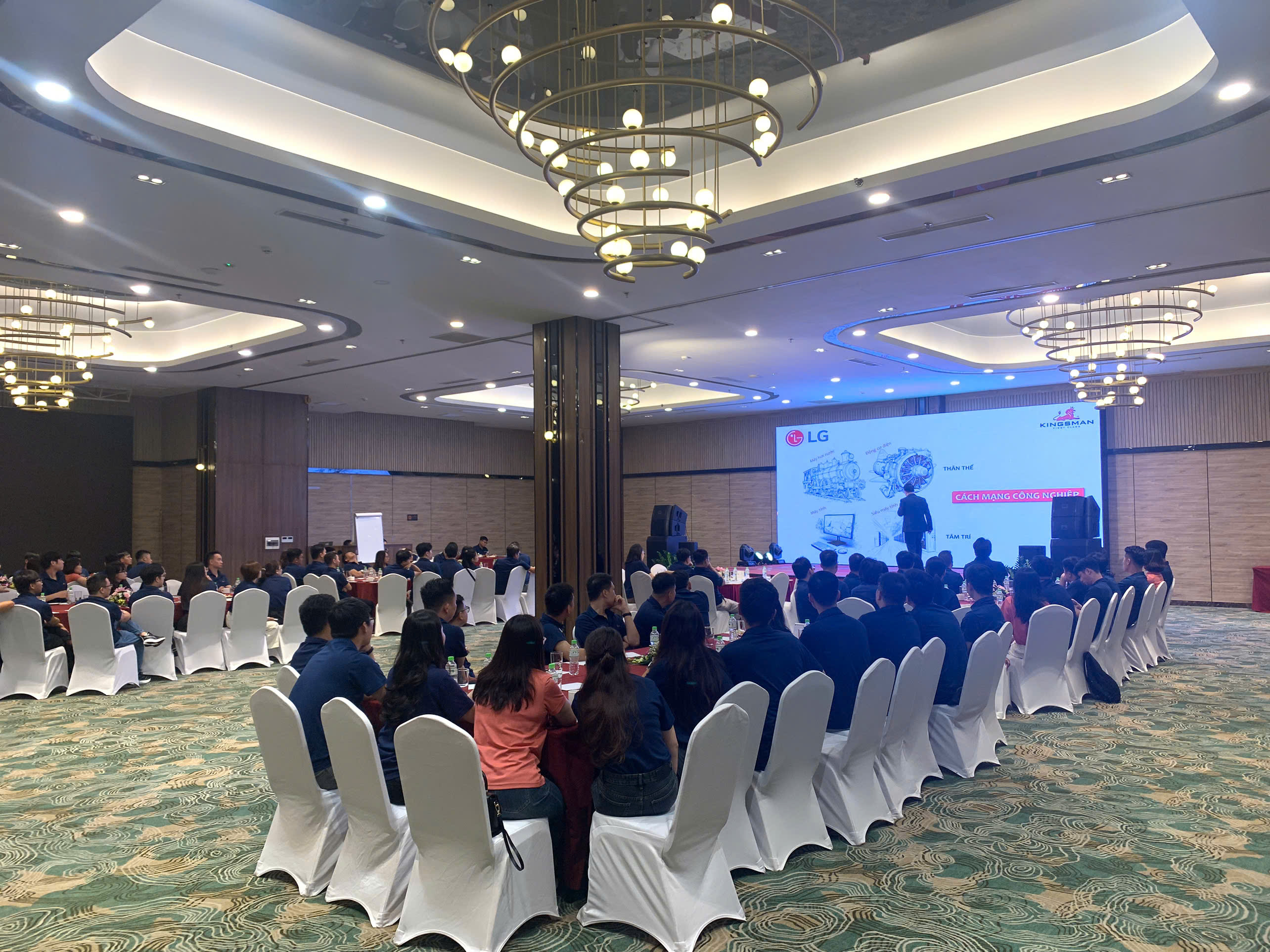 z7104359242913_37c5651e97ccea897374222a254ff80c