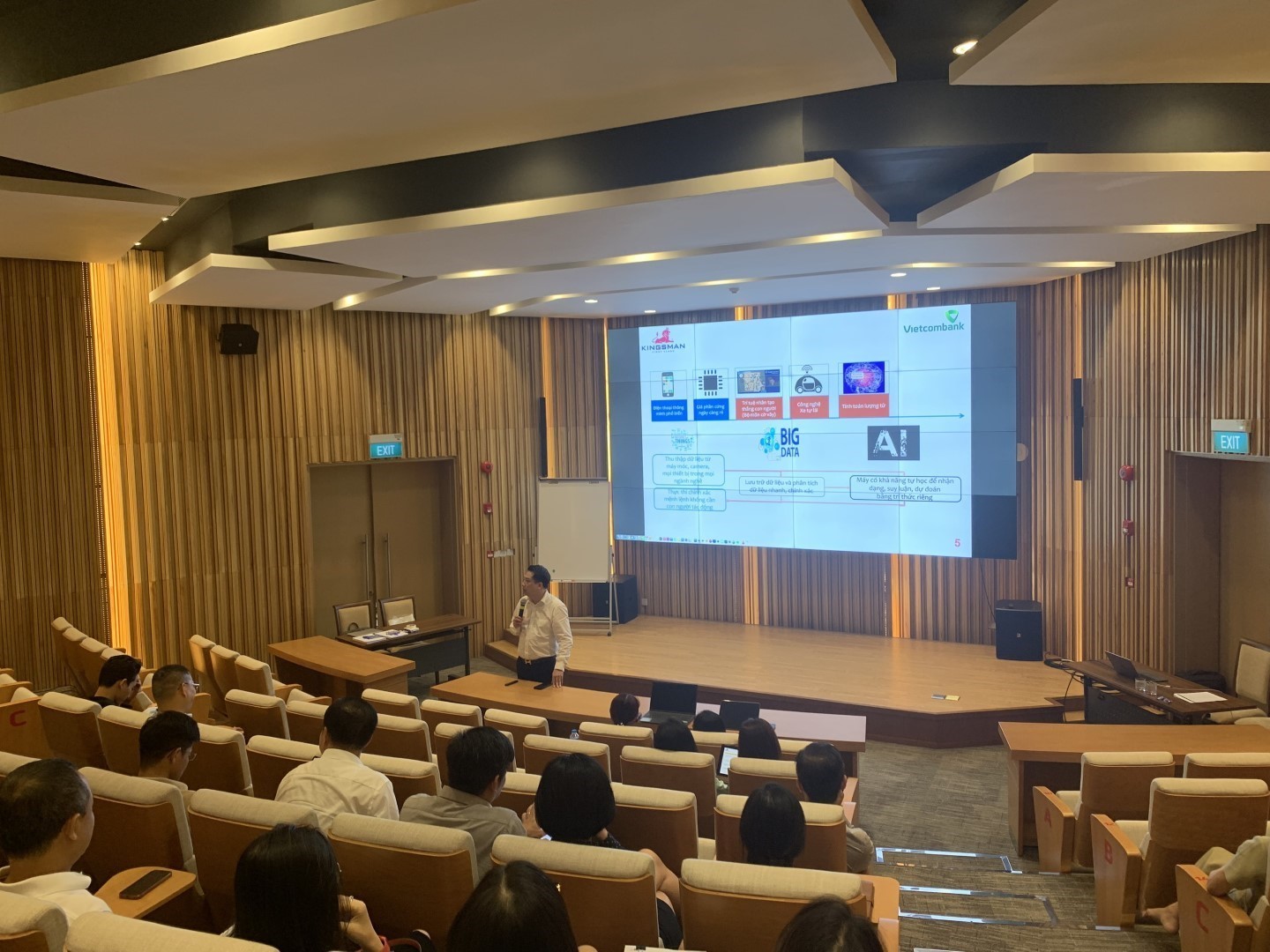 aafed4430cf0aeaef7e1