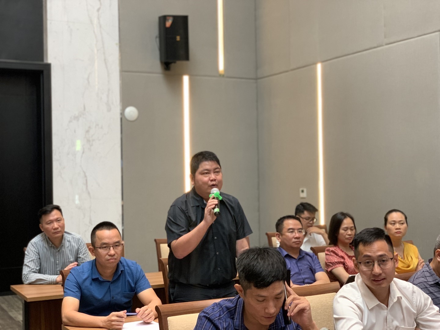 3319db4a1ef9bca7e5e8_1