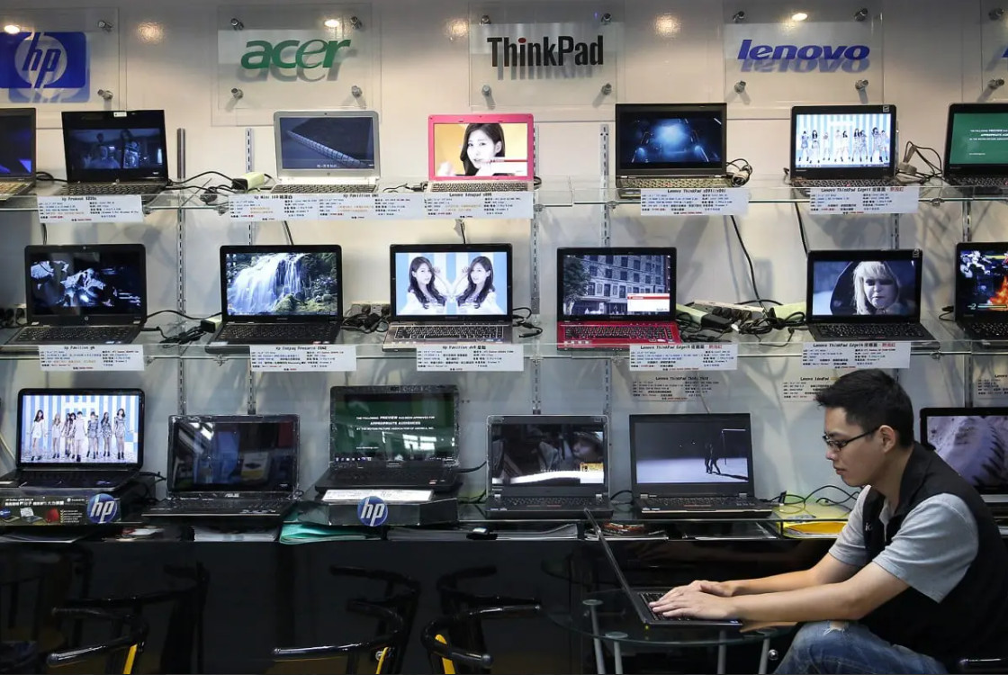 Công nghệ phổ biến của Mỹ khiến Trung Quốc mất 50 năm cố phát triển vẫn không thành công, tự xây dựng hơn 20 sản phẩm nhưng chưa chiếm nổi 1% thị phần nội địa